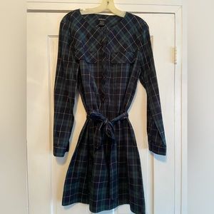 Like new! Plaid shirt dress with tie waist